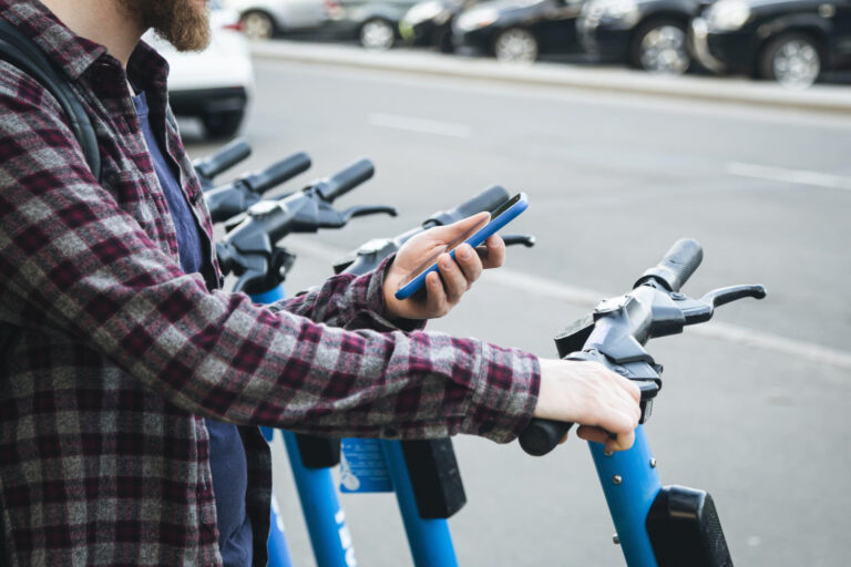 Бесплатные электровелосипеды Park-e-Bike снова доступны в Кракове и Скавине