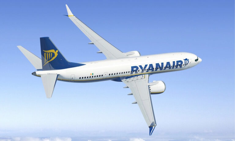 Билеты от 69 zł: Ryanair и LOT открыли новые распродажи на рейсы из Польши