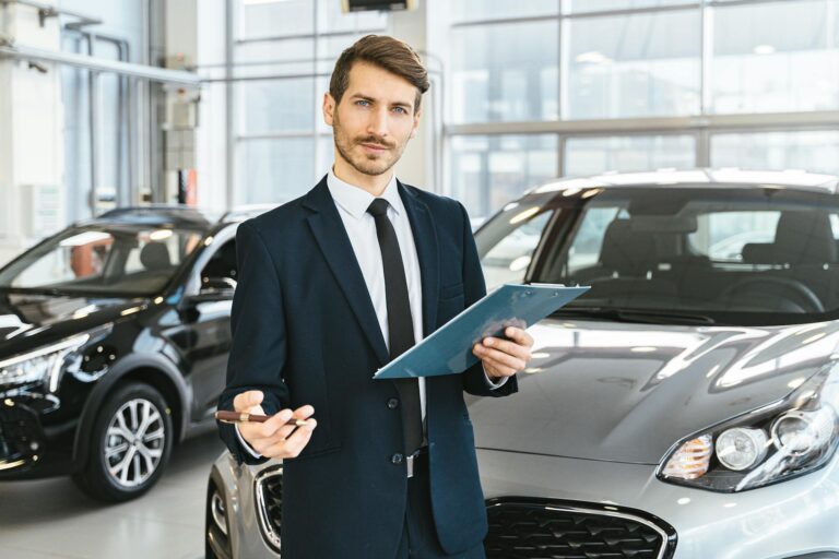 Авто дороже 10 000 евро у дилера нельзя будет полностью оплатить наличными. Новые правила ЕС