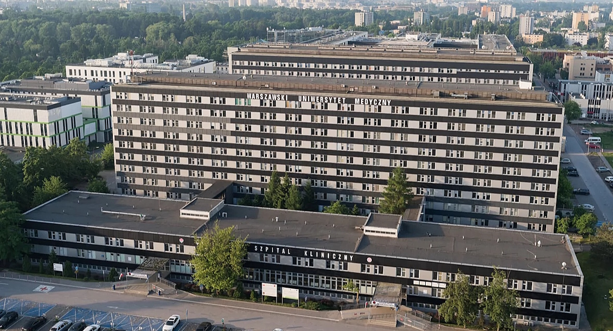 В варшавской клинике 70% проверенных пациентов приняли не по очереди, пока остальные ждали месяцами
